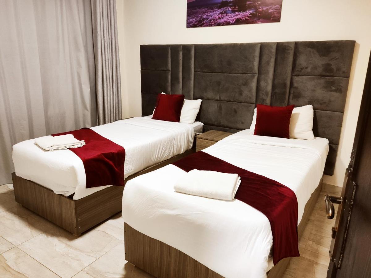 Golden Plaza Hotel Amman Exterior photo